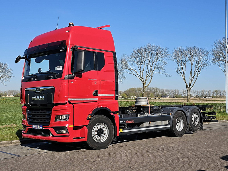 MAN 26.470 TGX GX 6X2-4 STEER AXLE - Контейнеровоз/ Змінний кузов вантажівка: фото 2 MAN 26.470 TGX GX 6X2-4 STEER AXLE - Контейнеровоз/ Змінний кузов вантажівка: фото 2