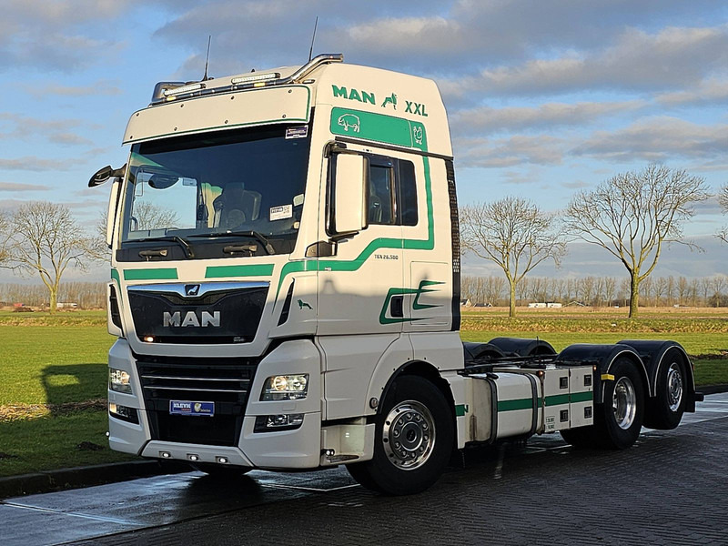 MAN 26.500 TGX XXL 6X2-4 WB420 - Вантажівка шасі: фото 2 MAN 26.500 TGX XXL 6X2-4 WB420 - Вантажівка шасі: фото 2