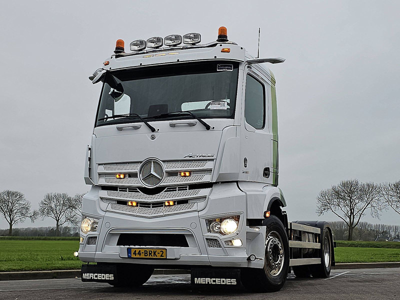 Mercedes-Benz ACTROS 2133 MP5 - Вантажівка шасі: фото 1 Mercedes-Benz ACTROS 2133 MP5 - Вантажівка шасі: фото 1