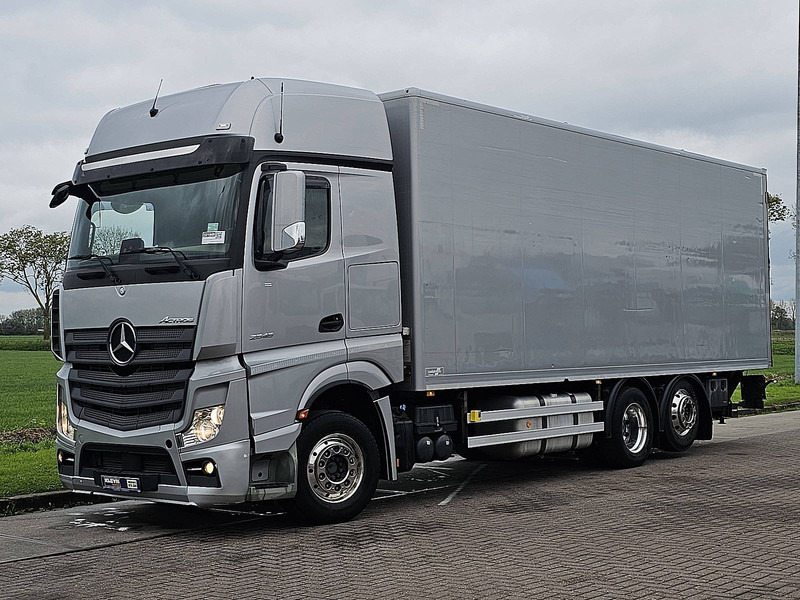Mercedes-Benz ACTROS 2645 6X2*4 RET. 3T LIFT - Вантажівка з закритим кузовом: фото 2 Mercedes-Benz ACTROS 2645 6X2*4 RET. 3T LIFT - Вантажівка з закритим кузовом: фото 2
