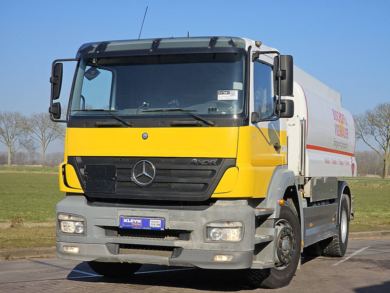 Mercedes-Benz AXOR 1833 FUEL 14170L PUMP - Вантажівка цистерна: фото 1 Mercedes-Benz AXOR 1833 FUEL 14170L PUMP - Вантажівка цистерна: фото 1