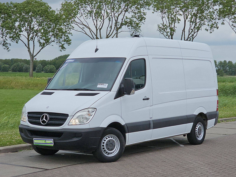 Mercedes-Benz Sprinter 316 AC AUTOMAAT - Суцільнометалевий фургон: фото 2 Mercedes-Benz Sprinter 316 AC AUTOMAAT - Суцільнометалевий фургон: фото 2