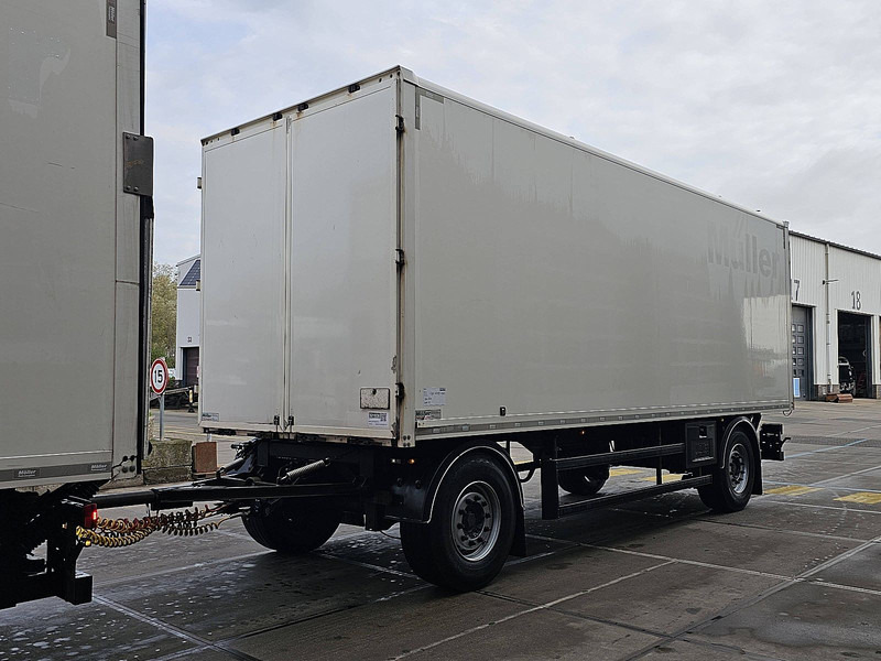 Mueller PRASQ18 TAILLIFT - Закритий кузов причіп: фото 3 Mueller PRASQ18 TAILLIFT - Закритий кузов причіп: фото 3