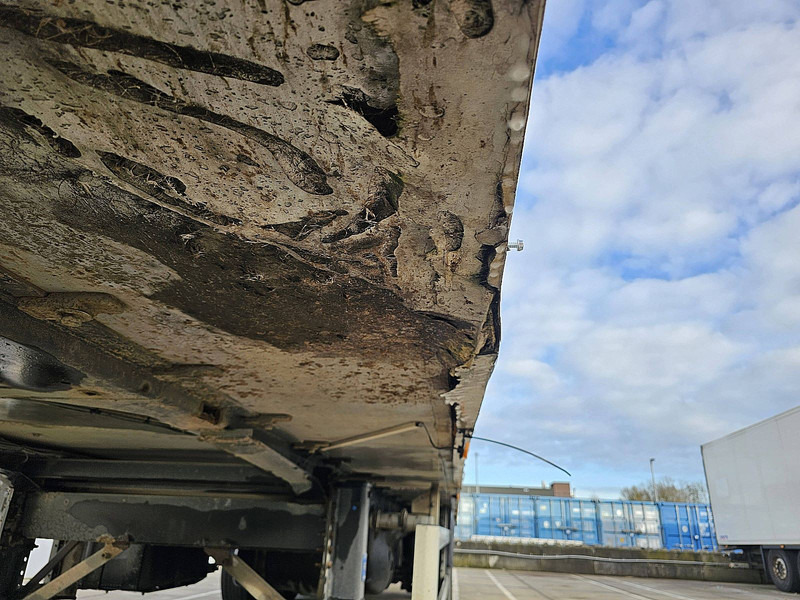 Рефрижератор напівпричіп SYSTEM TRAILERS Thermoking SLX Spect: фото 8 Рефрижератор напівпричіп SYSTEM TRAILERS Thermoking SLX Spect: фото 8