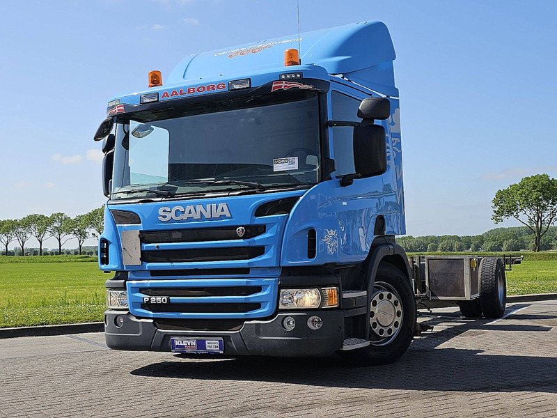 Scania P250 310TKM AIRCO WB560 - Вантажівка шасі: фото 1 Scania P250 310TKM AIRCO WB560 - Вантажівка шасі: фото 1