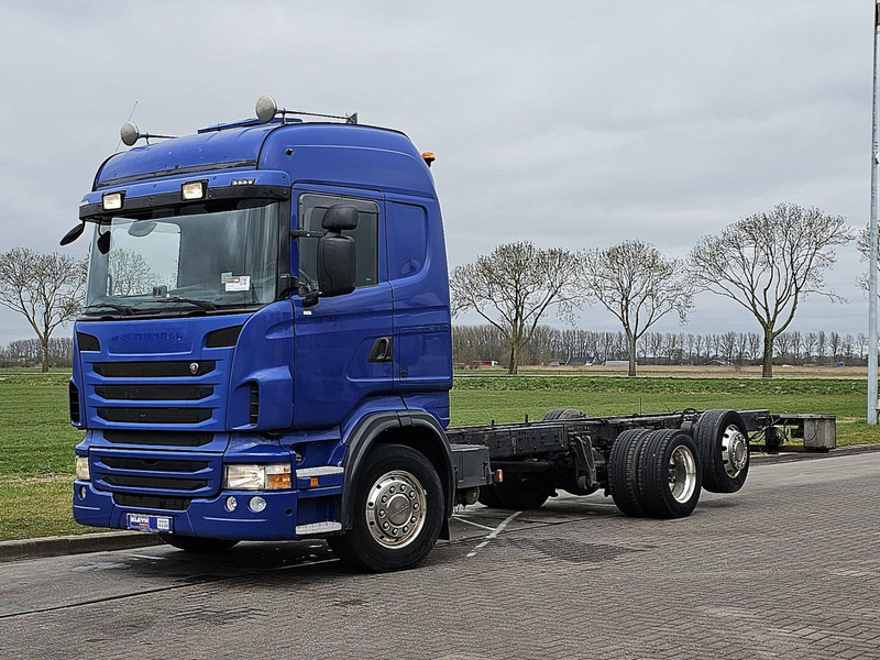 Scania R440 6x2*4 - Вантажівка шасі: фото 2 Scania R440 6x2*4 - Вантажівка шасі: фото 2