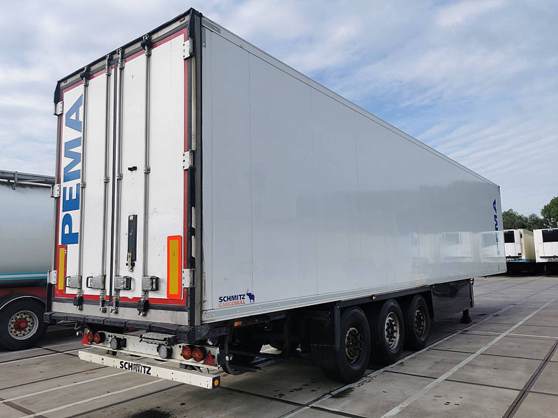 Schmitz Cargobull SKO 24 EURO MEATRAIL CARRIER BI-TEMP - Рефрижератор напівпричіп: фото 2 Schmitz Cargobull SKO 24 EURO MEATRAIL CARRIER BI-TEMP - Рефрижератор напівпричіп: фото 2