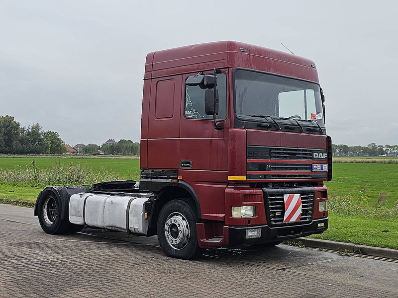 DAF XF 95.380 SPACECAB EURO 2 - Тягач: фото 5 DAF XF 95.380 SPACECAB EURO 2 - Тягач: фото 5