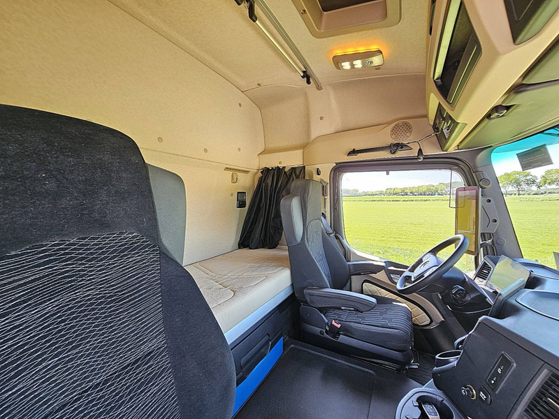 Тягач Mercedes-Benz ACTROS 1846 4X4 HAD PTO+HYDR.: фото 17 Тягач Mercedes-Benz ACTROS 1846 4X4 HAD PTO+HYDR.: фото 17