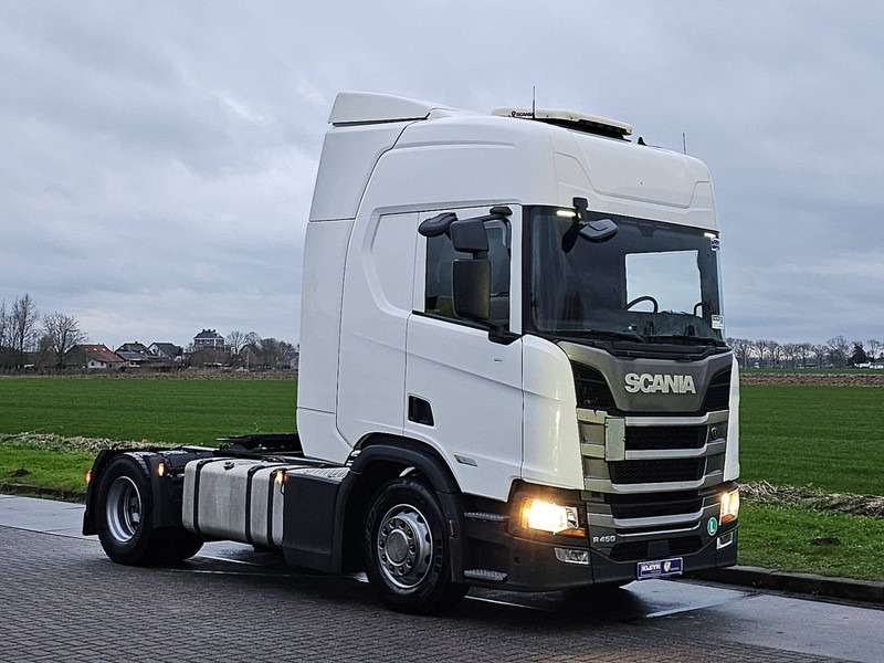 Тягач Scania R450: фото 5