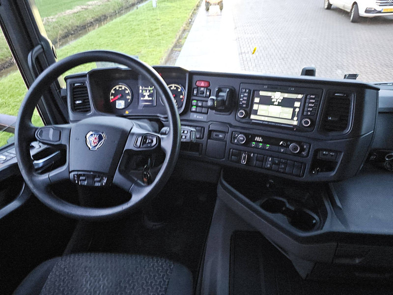 Тягач Scania R450: фото 8