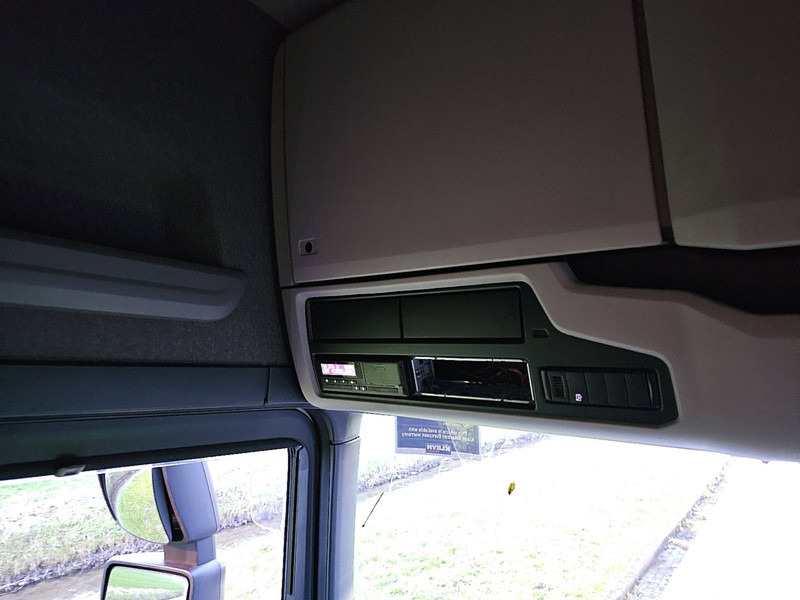 Тягач Scania R450: фото 10