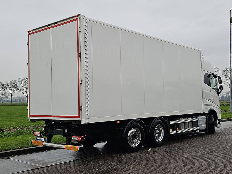 Volvo FH 16.750 6X2*4 4 SEATS 154TKM - Вантажівка з закритим кузовом: фото 3 Volvo FH 16.750 6X2*4 4 SEATS 154TKM - Вантажівка з закритим кузовом: фото 3