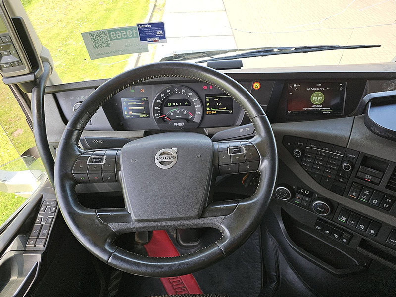 Вантажівка шасі Volvo FH 750 6X2 9T FA WB 430: фото 8