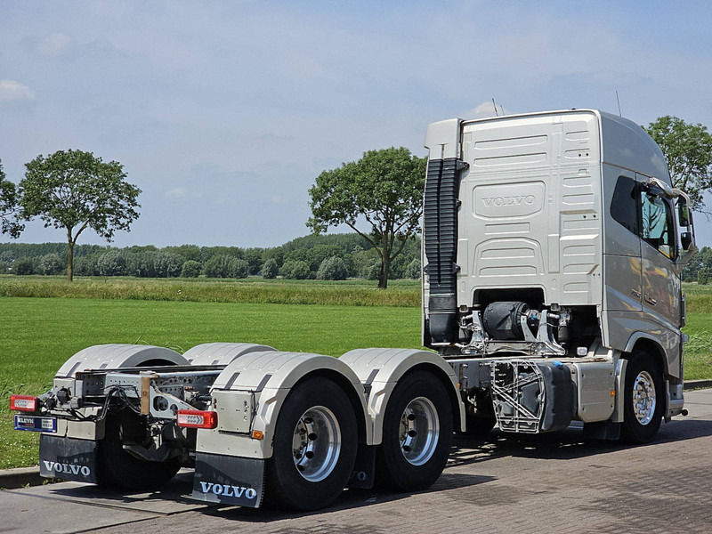 Volvo FH 750 6X2 9T FA WB 430 - Вантажівка шасі: фото 3 Volvo FH 750 6X2 9T FA WB 430 - Вантажівка шасі: фото 3