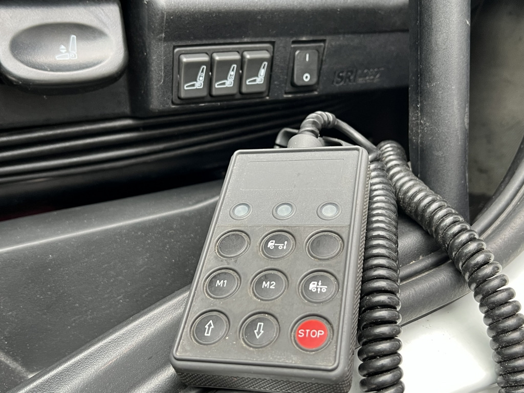 Iveco EuroCargo ML160E28 MitsubTU85 Tiefkühl 7,6m LBW - Рефрижератор вантажівка: фото 3 Iveco EuroCargo ML160E28 MitsubTU85 Tiefkühl 7,6m LBW - Рефрижератор вантажівка: фото 3