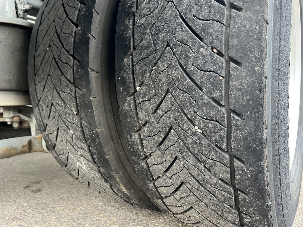 Iveco Stralis AD190S31 4,2mRdst Klimaaut. Intander ACC - Вантажівка шасі: фото 5 Iveco Stralis AD190S31 4,2mRdst Klimaaut. Intander ACC - Вантажівка шасі: фото 5