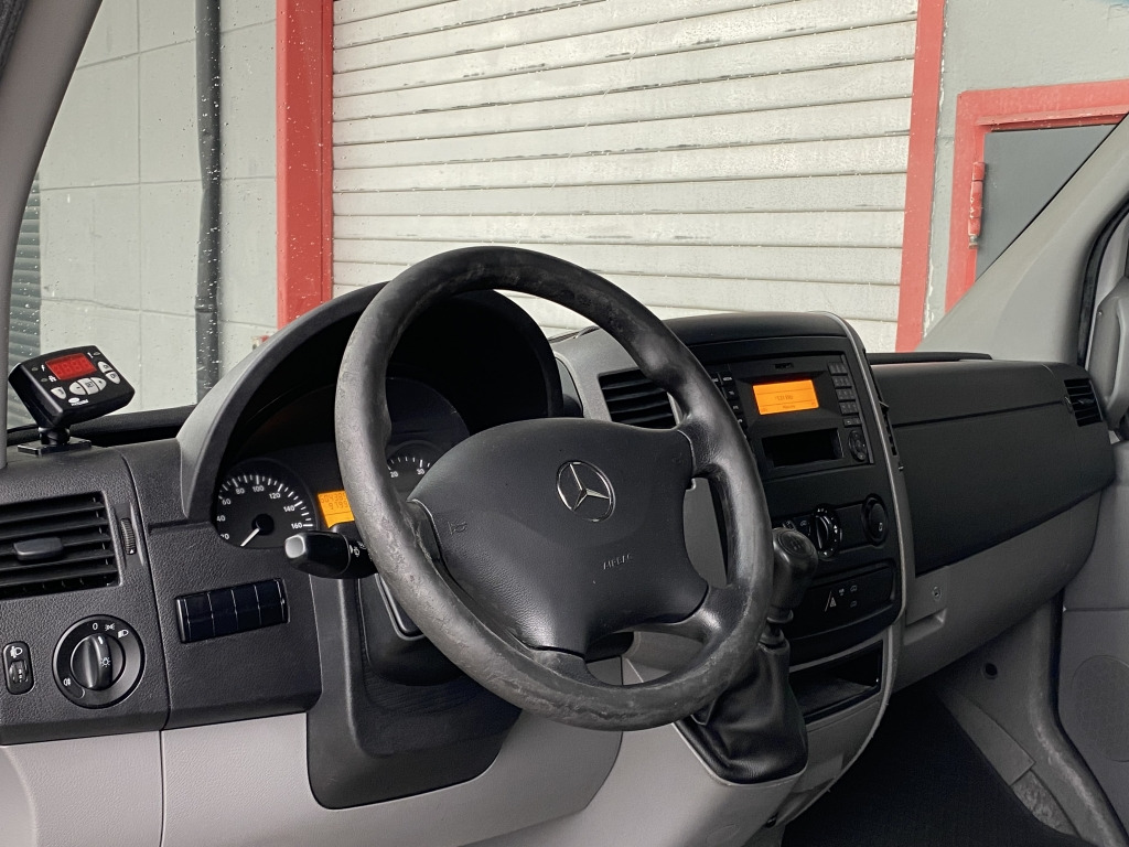 Interior photo 1: Mercedes-Benz Sprinter 316 CDI 4x4 MAXI Carrier Pulsor 350 в лізинг Mercedes-Benz Sprinter 316 CDI 4x4 MAXI Carrier Pulsor 350