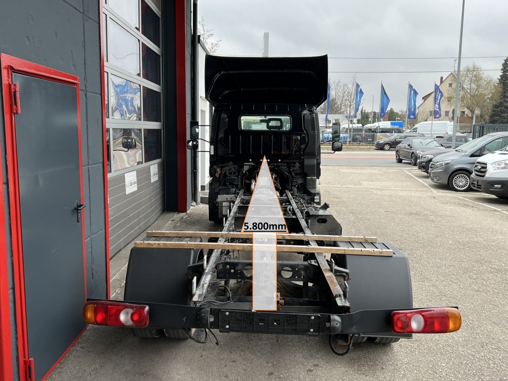 Mitsubishi Fuso Canter 9C18 5,8m Euro6d Klimaaut. Tempomat - Вантажівка шасі: фото 2 Mitsubishi Fuso Canter 9C18 5,8m Euro6d Klimaaut. Tempomat - Вантажівка шасі: фото 2