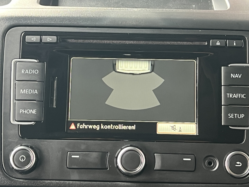 VW T5 Kombi 2,0 TDI BlueMotion Klima 9-Sitzer - Легковий автомобіль: фото 4 VW T5 Kombi 2,0 TDI BlueMotion Klima 9-Sitzer - Легковий автомобіль: фото 4