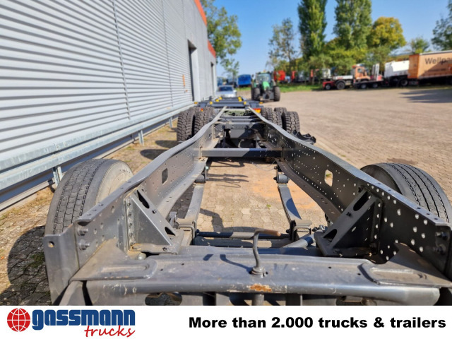 Iveco Trakker AD260T45 6x4, BRANDSCHADEN FAHRERHAUS! - Вантажівка шасі: фото 2 Iveco Trakker AD260T45 6x4, BRANDSCHADEN FAHRERHAUS! - Вантажівка шасі: фото 2