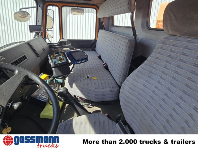 MAN F10 26.272 6x6, F90 - Вантажівка шасі: фото 2 MAN F10 26.272 6x6, F90 - Вантажівка шасі: фото 2