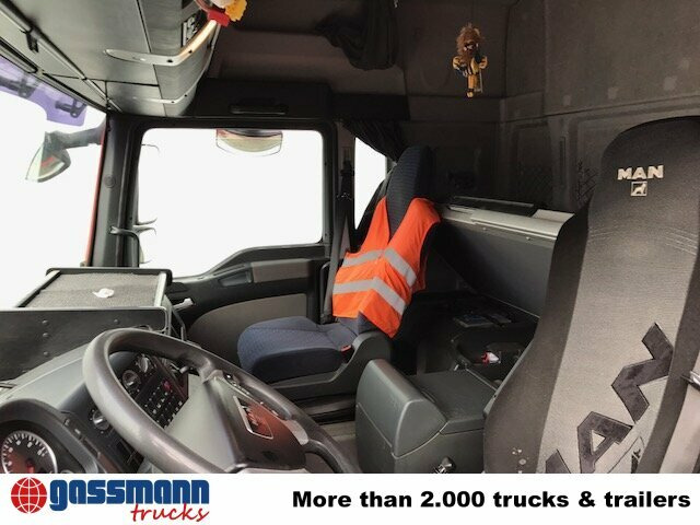 MAN TGA 26.440 6x2-2BL - Вантажівка шасі: фото 4 MAN TGA 26.440 6x2-2BL - Вантажівка шасі: фото 4