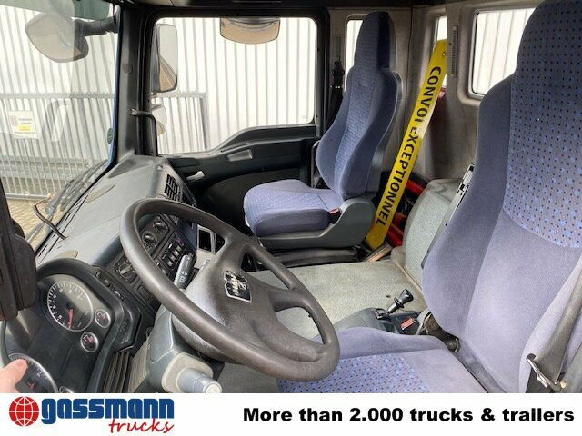 MAN TGA 35.480 8x4-4 BL, Lift-/Lenkachse - Вантажівка шасі: фото 4 MAN TGA 35.480 8x4-4 BL, Lift-/Lenkachse - Вантажівка шасі: фото 4