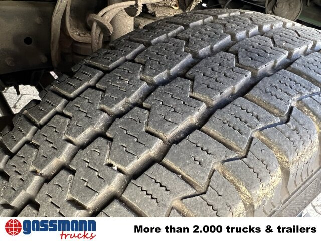 Mercedes-Benz 711 D-KA 4x2, Standklima, 11-Sitze, 2 x on stock - Мікроавтобус, Пасажирський фургон: фото 2 Mercedes-Benz 711 D-KA 4x2, Standklima, 11-Sitze, 2 x on stock - Мікроавтобус, Пасажирський фургон: фото 2