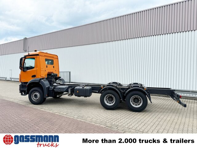 Mercedes-Benz Arocs 2633 6x4, 2x Nebenantrieb - Вантажівка шасі: фото 2 Mercedes-Benz Arocs 2633 6x4, 2x Nebenantrieb - Вантажівка шасі: фото 2