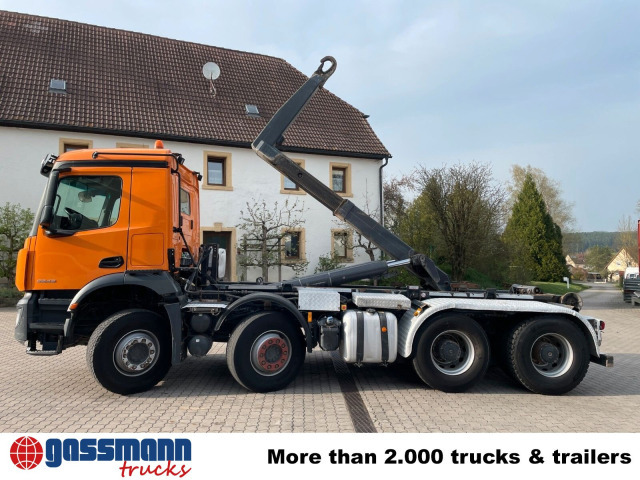 Mercedes-Benz Arocs 3243 LK 8x4/4, Motorabtrieb - Гаковий мультиліфт вантажівка: фото 2 Mercedes-Benz Arocs 3243 LK 8x4/4, Motorabtrieb - Гаковий мультиліфт вантажівка: фото 2