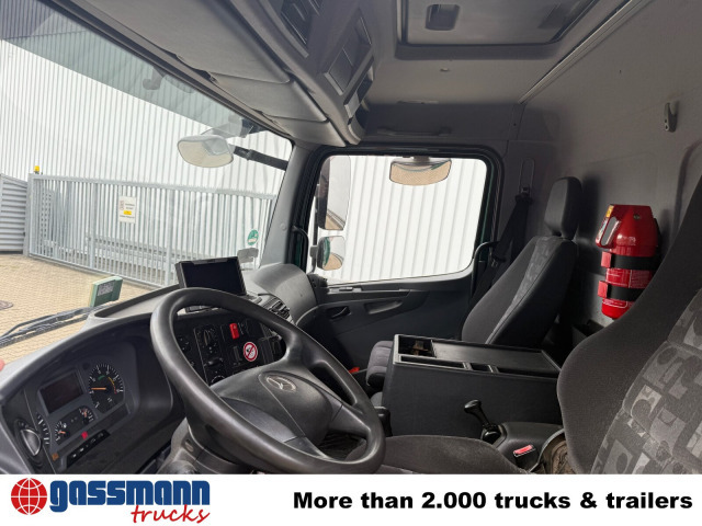 Mercedes-Benz Atego 818 L 4x2, Getränkekoffer, 2x AHK - Вантажівка з закритим кузовом: фото 3 Mercedes-Benz Atego 818 L 4x2, Getränkekoffer, 2x AHK - Вантажівка з закритим кузовом: фото 3