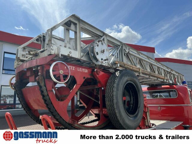 Пожежна машина Mercedes-Benz LF 311 3250/3500 - Oldtimer Feuerwehrfahrzeug: фото 12