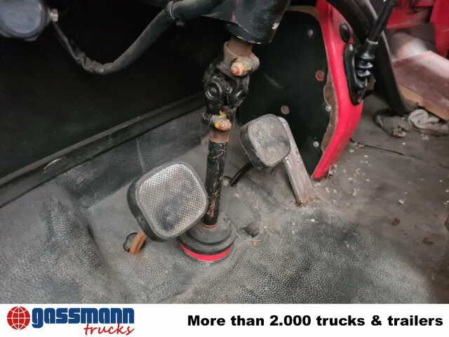 Mercedes-Benz LP 813 4x2 TLF8 Feuerwehr - Пожежна машина: фото 4 Mercedes-Benz LP 813 4x2 TLF8 Feuerwehr - Пожежна машина: фото 4