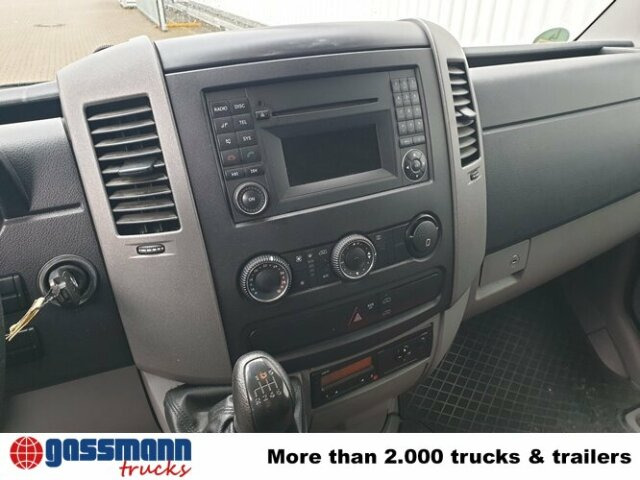 Mercedes-Benz Sprinter 313 KA 4x2 - Суцільнометалевий фургон: фото 2 Mercedes-Benz Sprinter 313 KA 4x2 - Суцільнометалевий фургон: фото 2