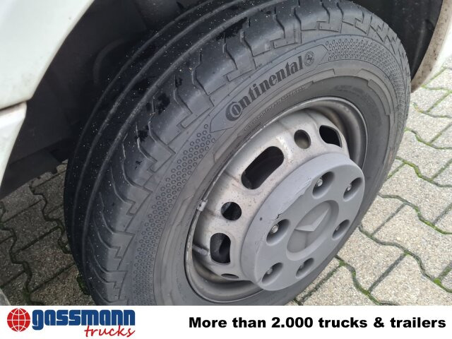 Mercedes-Benz Sprinter 516 CDI 4x2, Rettungswagen - Суцільнометалевий фургон: фото 3 Mercedes-Benz Sprinter 516 CDI 4x2, Rettungswagen - Суцільнометалевий фургон: фото 3