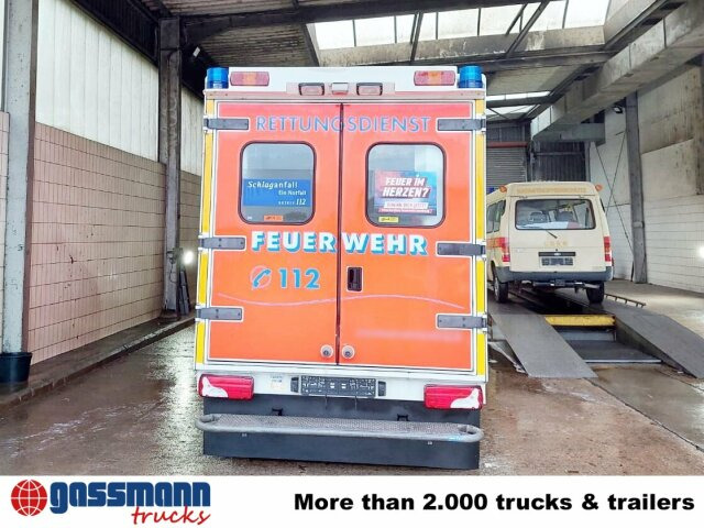 Mercedes-Benz Sprinter 516 CDI 4x2, Rettungswagen, Retarder - Суцільнометалевий фургон: фото 4 Mercedes-Benz Sprinter 516 CDI 4x2, Rettungswagen, Retarder - Суцільнометалевий фургон: фото 4