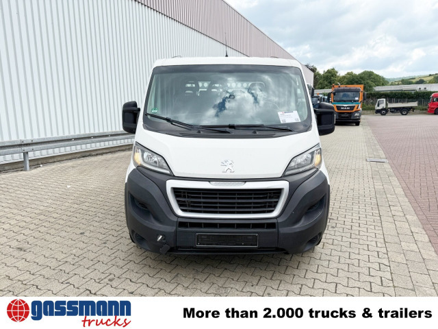 Легка бортова вантажівка, Вантажопасажирський фургон Peugeot Boxer 4x2 Doka: фото 8