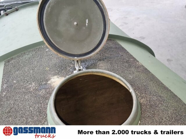 Renault Midliner S170 4x4, 6000l Wassertank - Вантажівка цистерна: фото 4 Renault Midliner S170 4x4, 6000l Wassertank - Вантажівка цистерна: фото 4