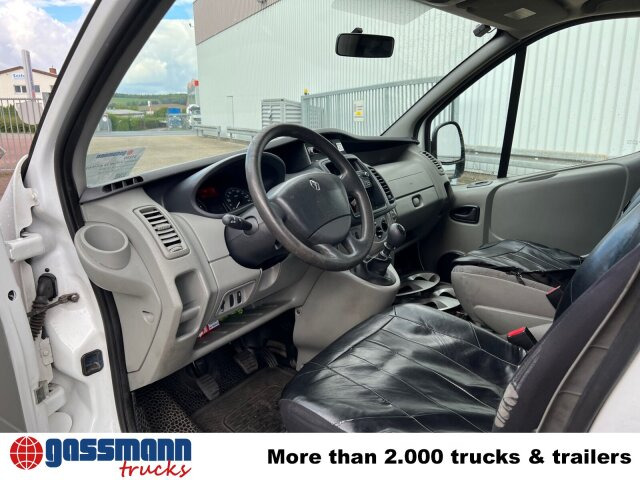 Renault Trafik 2.0 dCi115 4x2, Krankentransporter - Карета швидкої допомоги: фото 5 Renault Trafik 2.0 dCi115 4x2, Krankentransporter - Карета швидкої допомоги: фото 5