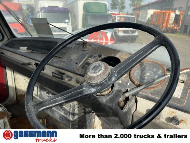 Saurer V5 4x2 - Бортова вантажівка/ Платформа: фото 2 Saurer V5 4x2 - Бортова вантажівка/ Платформа: фото 2