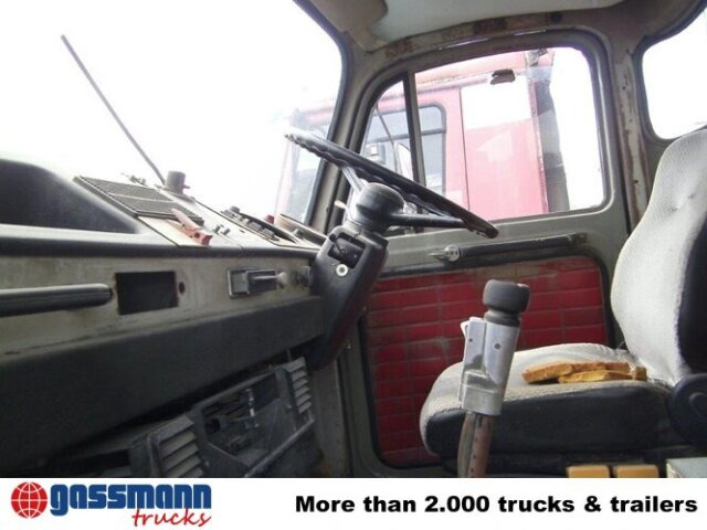 Бортова вантажівка/ Платформа Saurer V5 4x2: фото 10 Бортова вантажівка/ Платформа Saurer V5 4x2: фото 10