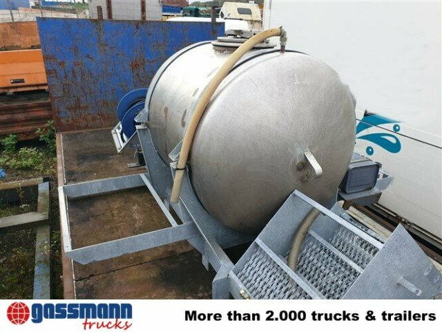 Вантажівка цистерна Tank-Aufbau: фото 8