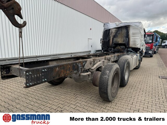 Самоскид вантажівка Volvo FM 380 6x4 R mit Brandschaden: фото 14