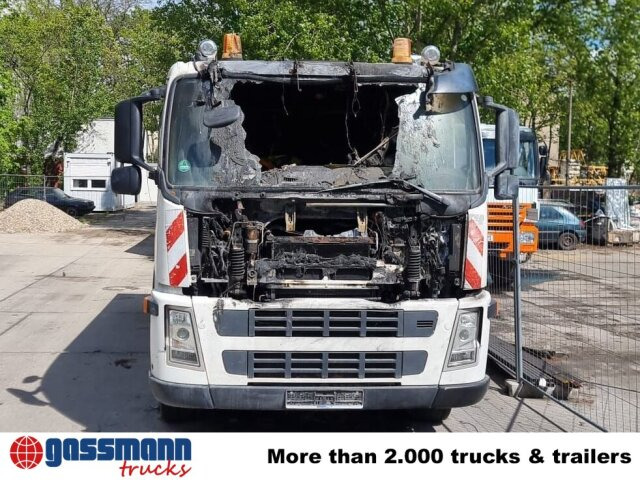 Самоскид вантажівка Volvo FM 380 6x4 R mit Brandschaden: фото 6