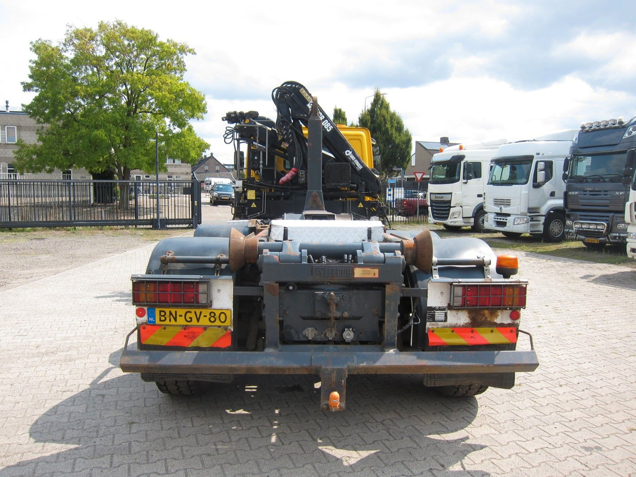 DAF CF 75 310 6X2*4 Hiab Kran Haken Manual Funk E3 - Гаковий мультиліфт вантажівка, Вантажівка з маніпулятором: фото 4 DAF CF 75 310 6X2*4 Hiab Kran Haken Manual Funk E3 - Гаковий мультиліфт вантажівка, Вантажівка з маніпулятором: фото 4