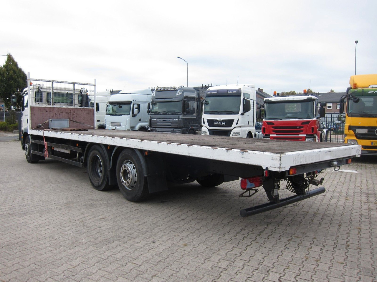 MAN TGM 26 340 6X2*4 BL Plateau Manual - Бортова вантажівка/ Платформа: фото 3 MAN TGM 26 340 6X2*4 BL Plateau Manual - Бортова вантажівка/ Платформа: фото 3