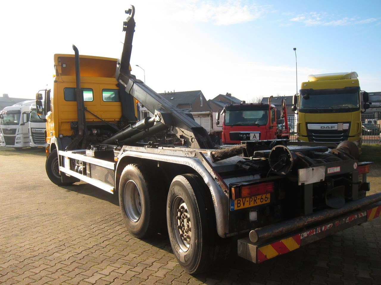 Mercedes-Benz Actros 2536 L 6X2*4 Hiab Multilift 470tkm - Гаковий мультиліфт вантажівка: фото 3 Mercedes-Benz Actros 2536 L 6X2*4 Hiab Multilift 470tkm - Гаковий мультиліфт вантажівка: фото 3