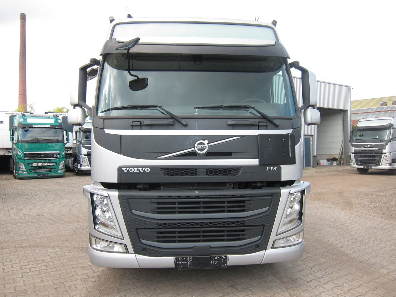 Volvo FM 410 Globe ADR PTO 600tkm Top! - Тягач: фото 2 Volvo FM 410 Globe ADR PTO 600tkm Top! - Тягач: фото 2