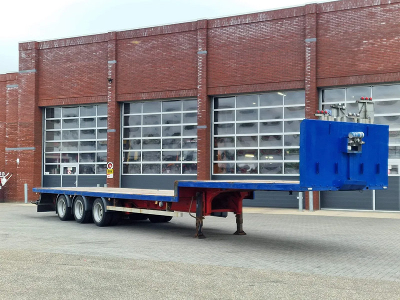 Lecitrailer Semi 3 axle - BPW Axle - Twist locks - Низькорамна платформа напівпричіп: фото 1 Lecitrailer Semi 3 axle - BPW Axle - Twist locks - Низькорамна платформа напівпричіп: фото 1